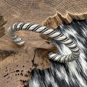 1990s Native American NAVAJO Sterling Silver Cuff Bracelet Heavy Double Twist